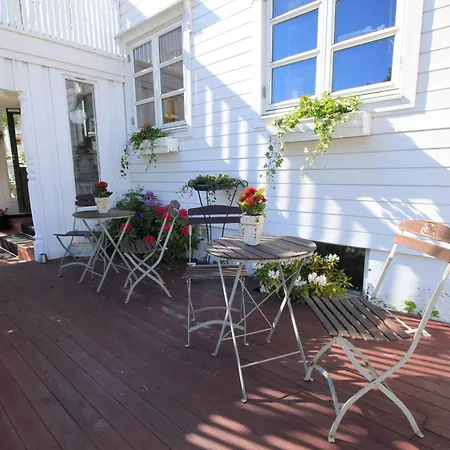 Opsahl Gjestegaard Gasthuis 3*